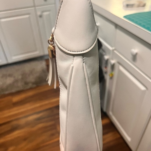 Sassy Jones white fan print shoulder bag - Picture 8 of 14